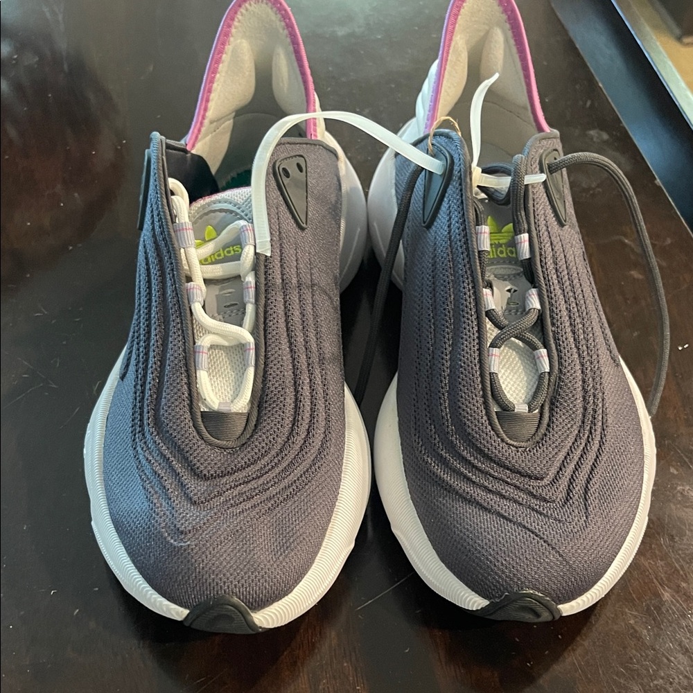 Adidas Women's Black and Pink Sneakers